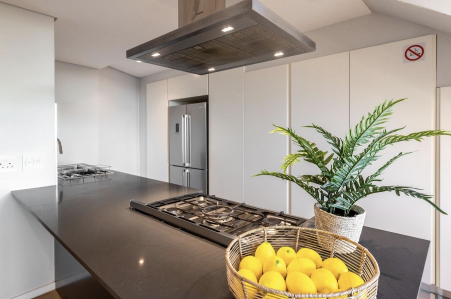 3 Bedroom Property for Sale in Green Point Western Cape